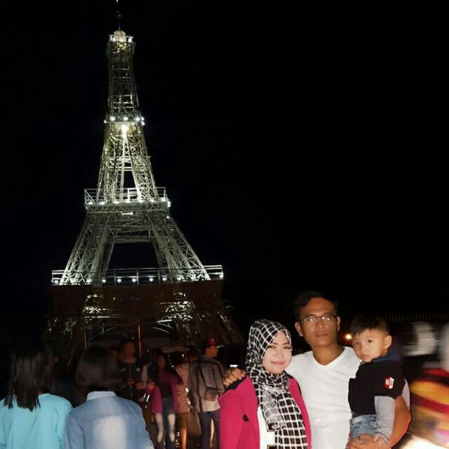 Di Tasikmalaya juga ada Menara Eiffel