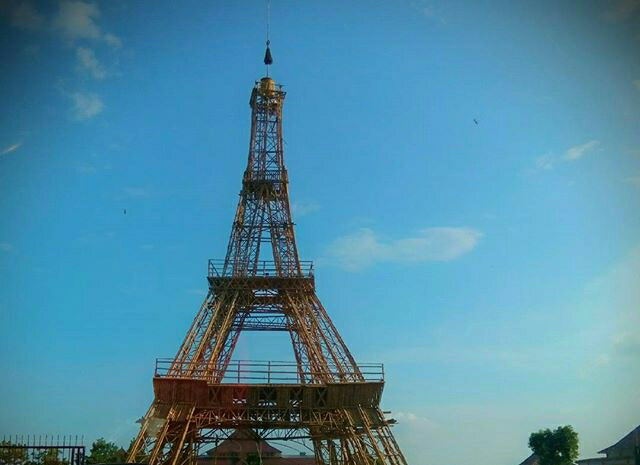 Di Tasikmalaya juga ada Menara Eiffel