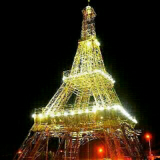 Di Tasikmalaya juga ada Menara Eiffel