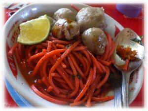 MAKANAN YANG SELALU DITEMUKAN DIDAERAH MANAPUN