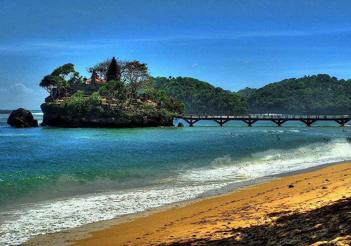 pantai di malang mirip pantai internasional