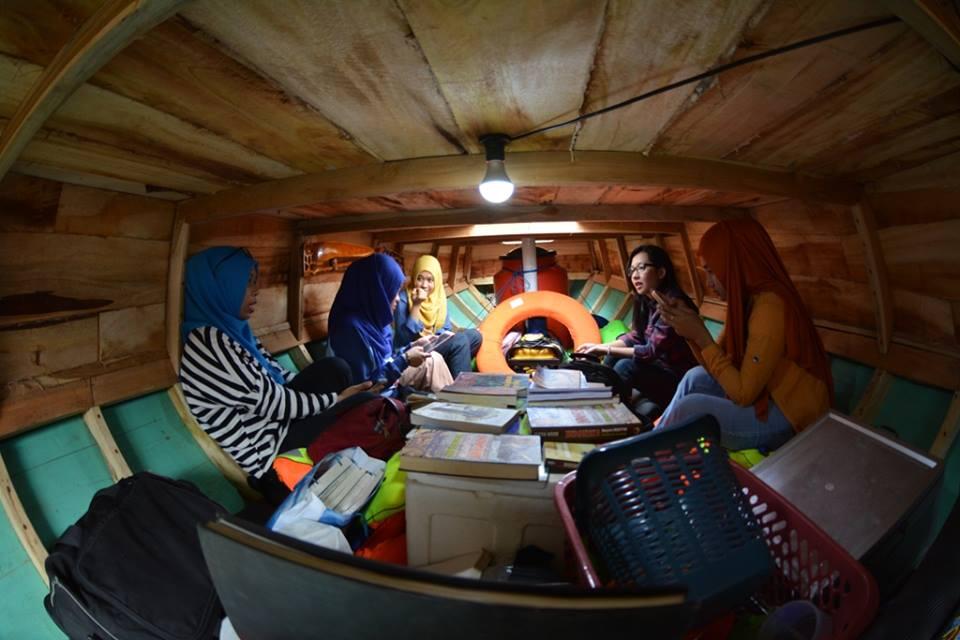 Perpustakaan unik ini hanya ada di indonesia loh!