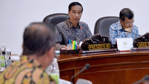 Jokowi Nanya Ke Mentri : Berapa Thn Kemudahan Bisnis di RI bisa seperti Singapura ?