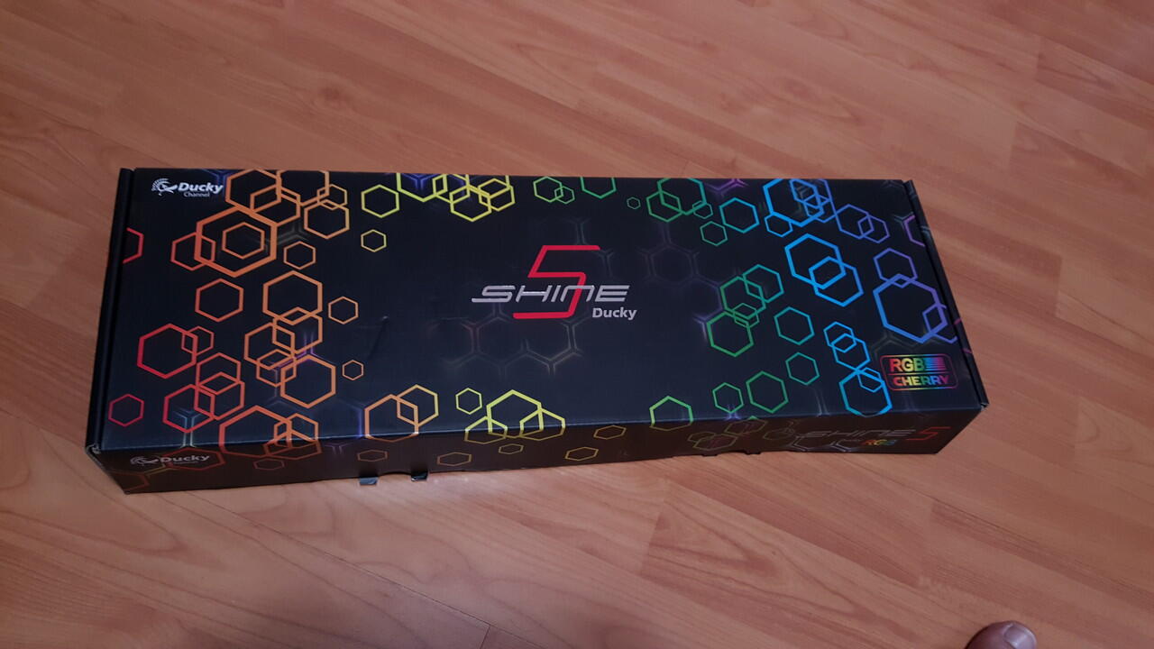 &#91;KEYBOARD&#93; DUCKY SHINE 5 RGB