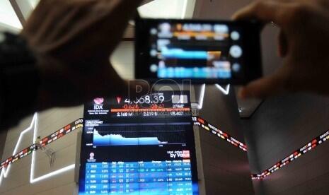 Analis: Proyeksi IMF Tingkatkan Tekanan Terhadap IHSG