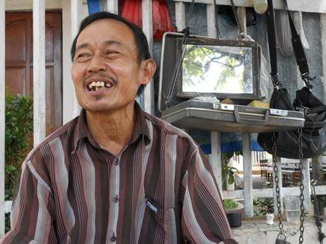Sensasi Bercukur Dibawah Pohon Rindang (DPR)