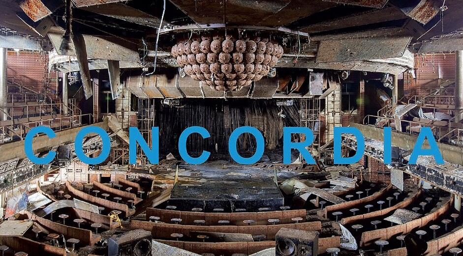 Melihat Interior Dari Rongsokan Kapal Pesiar Mewah Costa Concordia
