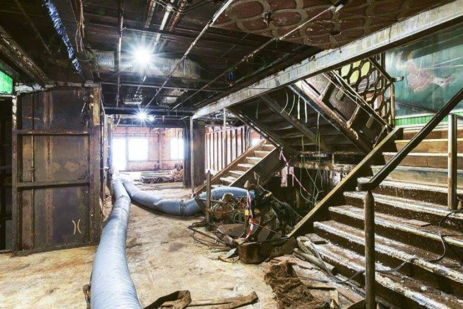 Melihat Interior Dari Rongsokan Kapal Pesiar Mewah Costa Concordia