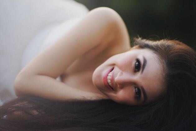 Awas! Foto Cantik Sandra Dewi Ini Bikin Anda Telan Air Liur