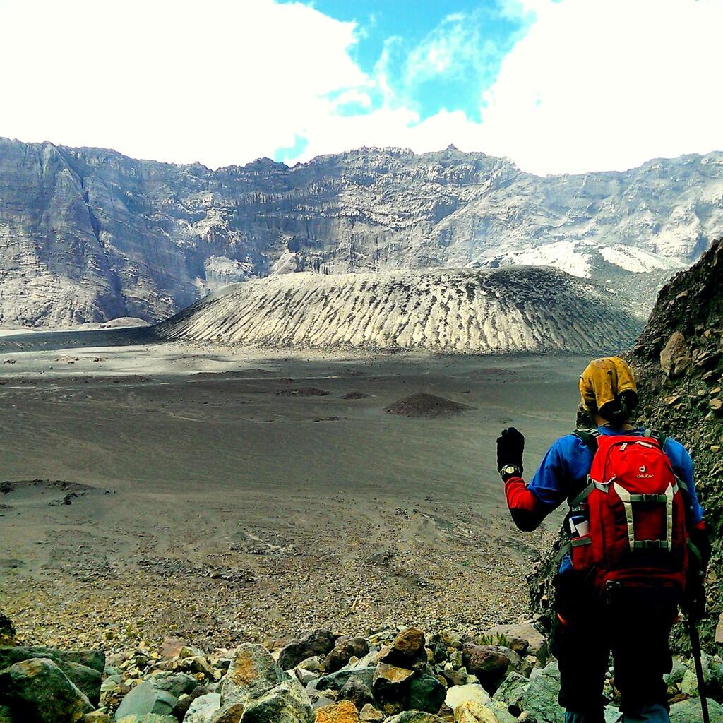 Camping Ceria di Puncak Sejati &amp; Berkunjung Ke Kaldera Gunung Raung 2014