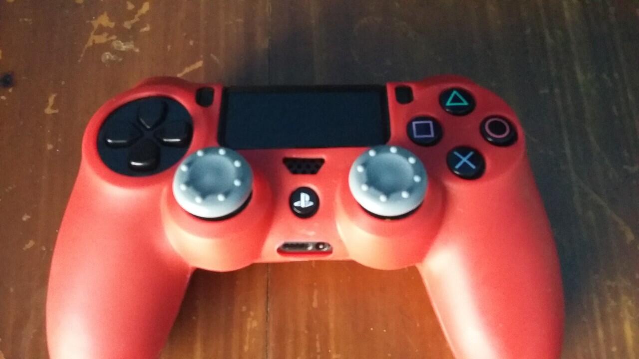 I 4 stuff. Дуалшок 4 наруто. I 4 stuff. Ori управление dualshock. Поделки видео игр фото.