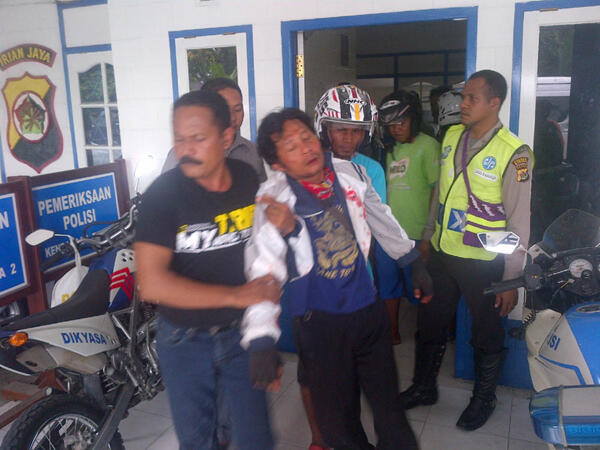 Kasihan Juga, Pelaku Tabrakan Dianiaya Hingga Pingsan, Lihat Fotonya