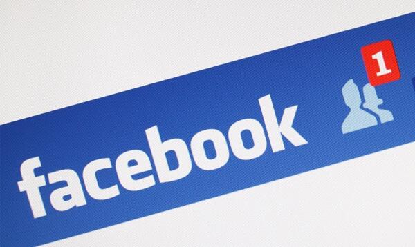 Etika Menggunakan Facebook