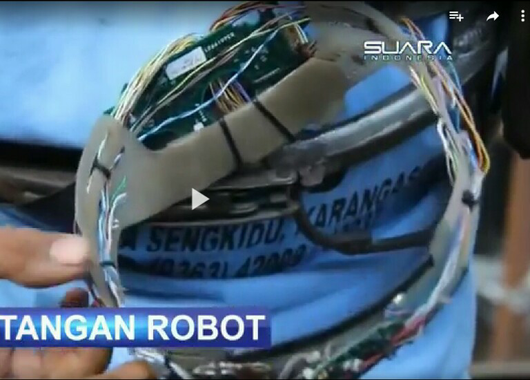 Rusak atau &quot;Sengaja Dirusak&quot; ? tangan robot Pak Tawan rusak kena air hujan