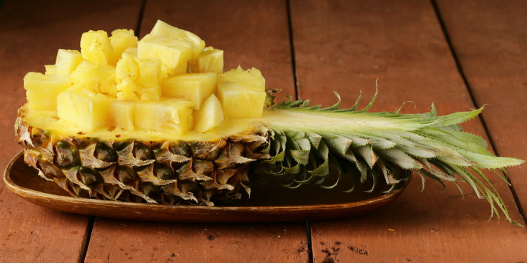 TAK DIDUGA !! makan nanas timbulkan 5 efek negatif ini !!!