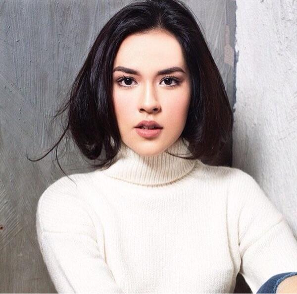 10 Artis Paling Istimewa