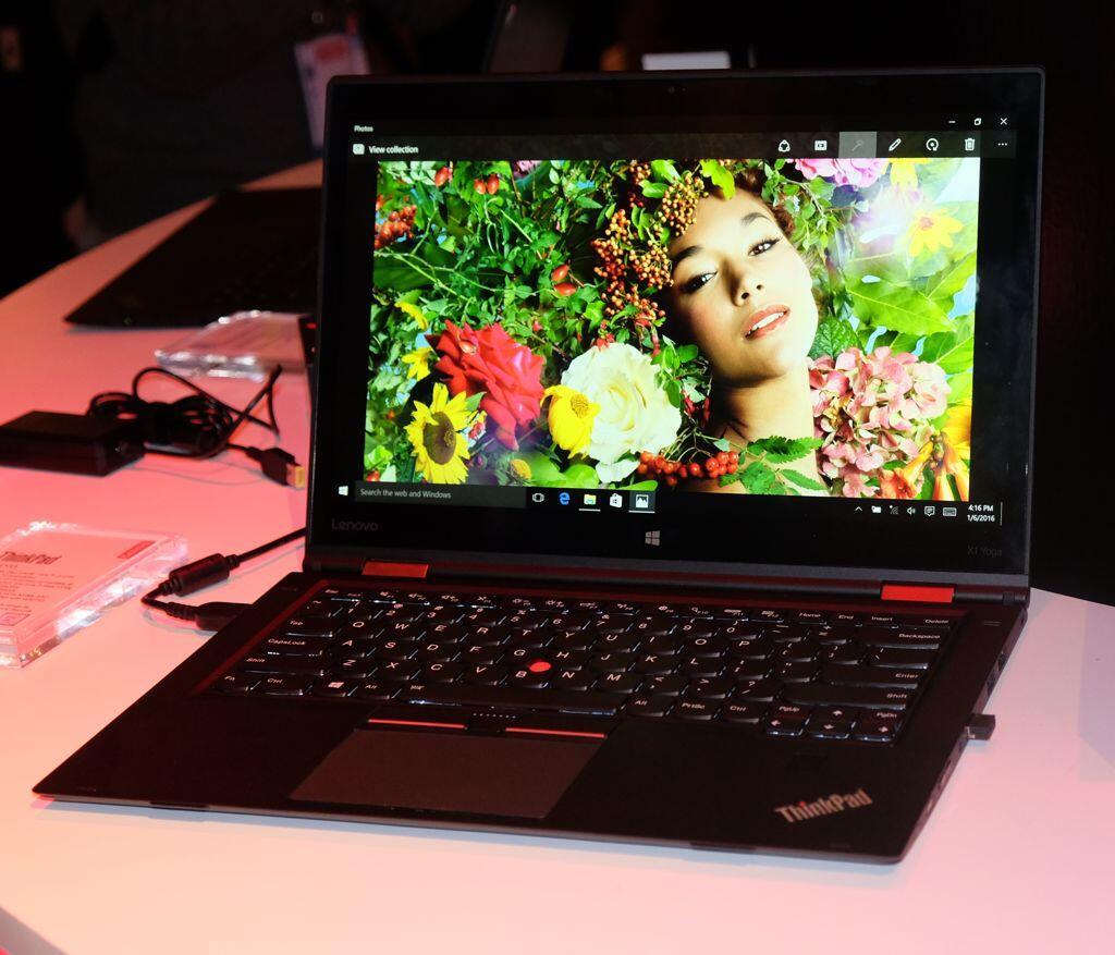 Exclusive: Mencoba Langsung Produk Terbaru Lenovo di CES 2016