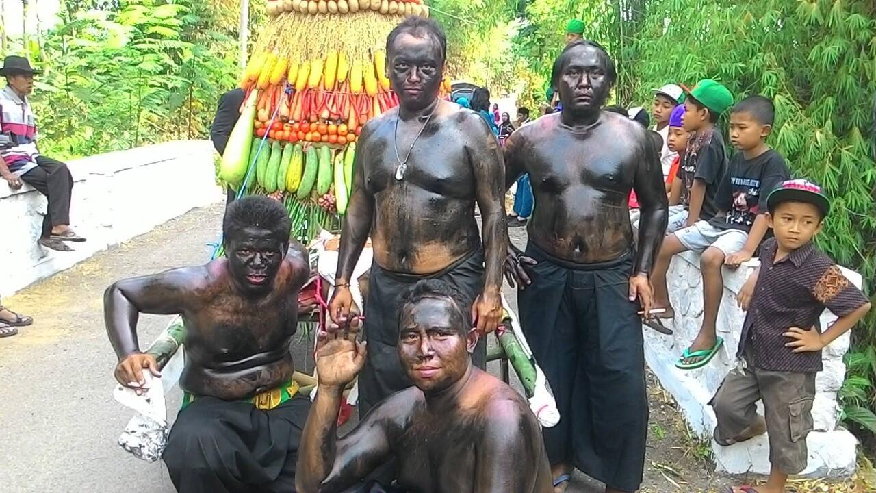 Ruwatan Desa Tegal Rejo , Probolinggo. Seni Budaya yang melampaui jaman