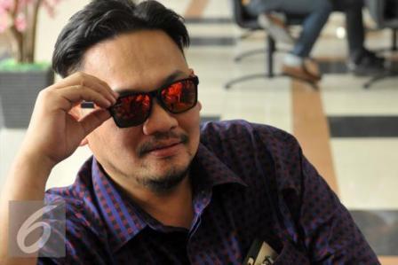 Farhat Abbas: Wanita Seksi itu yang Bersusu Besar