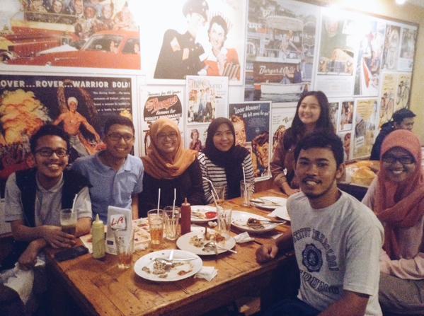 INGAT KIPLI 'KIAMAT SUDAH DEKAT'? KINI JADI MAHASISWA UI FAVORIT!