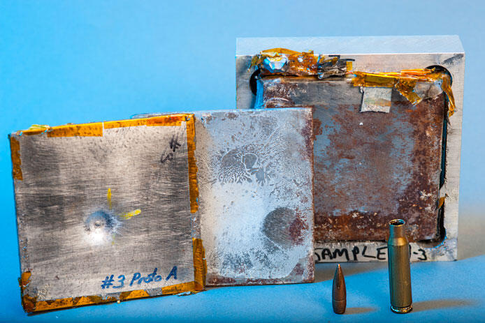 &#91;Inovasi&#93; Bullet-Stopping Military Armor Doubles As A Battery