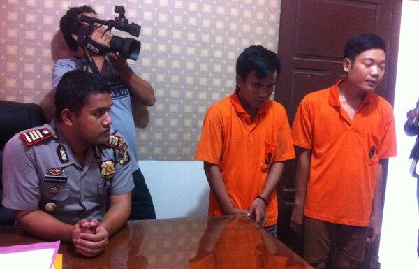 Dua Sekawan Keluar Penjara, Eh...Disambut Polisi di Depan Gerbang Lapas