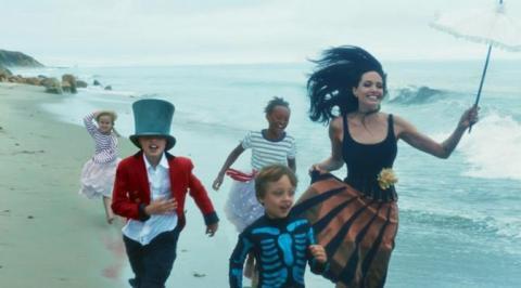 berat badan Angelina jolie cuma 37 kg