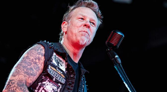 Vokalis Metallica James Hetfield Raih Gelar PhD dibidang Astrofisika