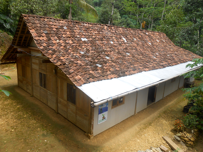Pengabdian Gadis Desa di Dunia Pendidikan Nonformal