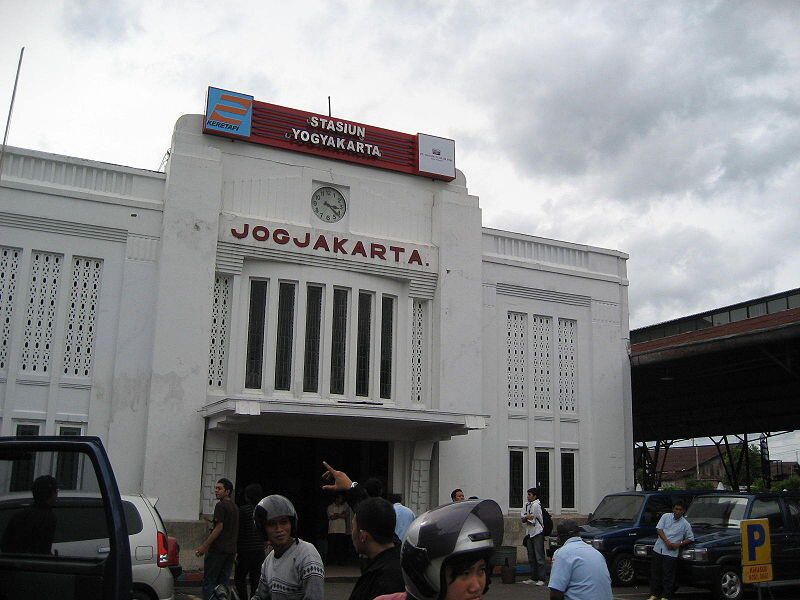 Kalo lo di Jogja, dan TIBA TIBA lo pengen....