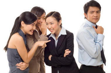 6 Cara Supaya Kamu Gak Ikutan Drama di Kantor
