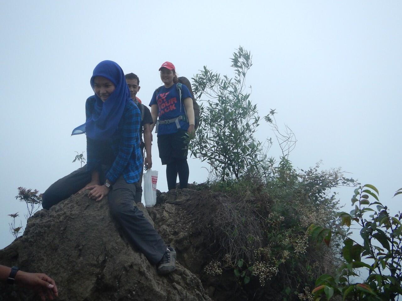 Lintas Trek Rakutak 1922 mdpl, Dari Sukarame hingga Kamojang