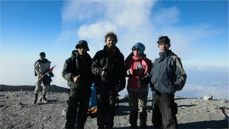 Pendakian Mt. Semeru 3.676 mdpl via Ranu Pane