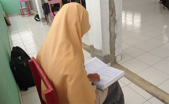 Tak Punya Uang, Mahasiswi ini Menahan Lapar dengan Baca Quran