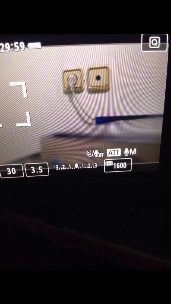 Kenapa muncul tanda ini di LCD DSLR saya