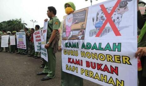 Suka Duka Guru HONORER Jeritan di Keikhlasan Ilmu