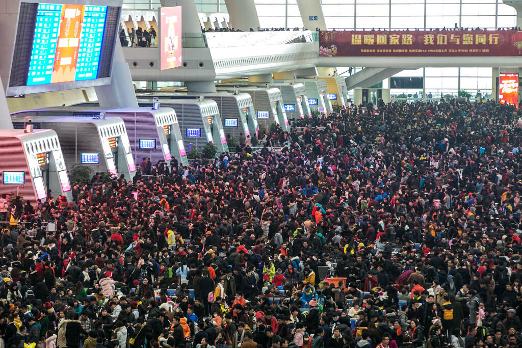 FOTO-FOTO MUDIK IMLEK DI CHINA YANG BIKIN ??? (lihat aja sendiri gan)