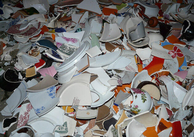 Orang-Orang Yang Tanpa Disadari Ternyata Butuh Media Cetak