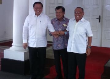 Membaca Akrobat Politik Partai Golkar