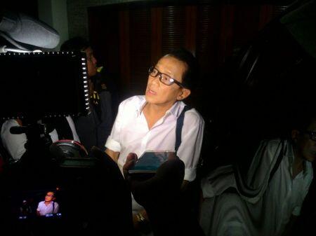 Ayah Mirna dan Pengacara Jessica 'Perang'