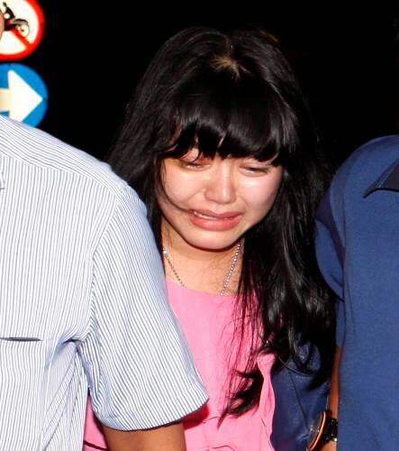 Perempuan Diduga Korban Pemukulan Anggota DPR Menangis Lagi