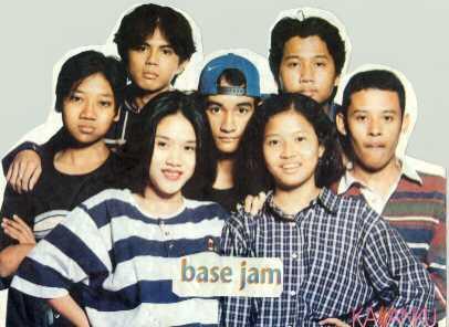 Band pop Indonesia 90an yang memiliki ciri khas