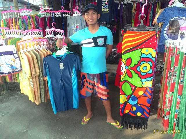 Wisata Belanja di Pulau Pari