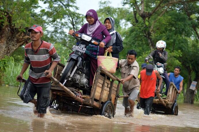 12 Jenis Ojek yang Hanya Ada di Indonesia