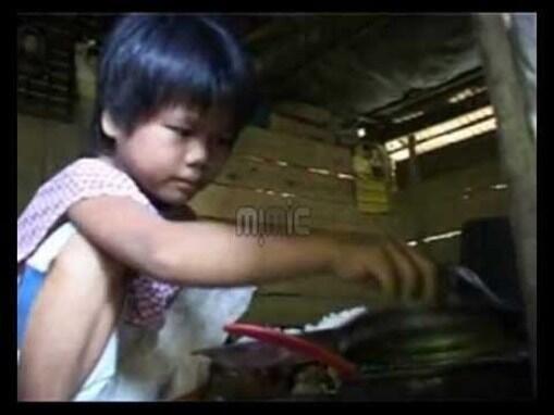 MIRIS !!! 6 Kisah Anak-Anak Yang Pernah Menarik Perhatian Masyarakat Indonesia