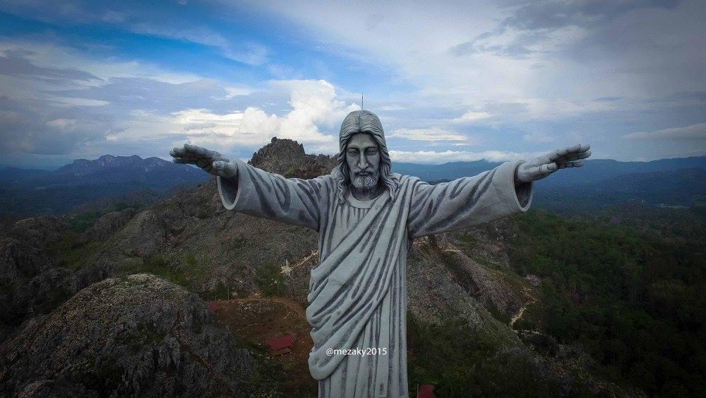Patung Tuhan Yesus Tertinggi Ada Dimana?? di Brazil Atau di Indonesia??