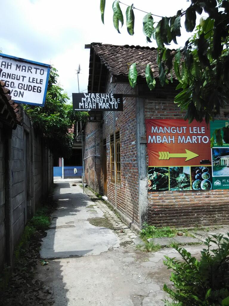 ....:::: kuliner maknyus jogja - mbah marto :::...