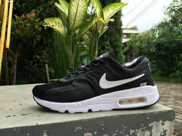 Jual Sepatu Sport, Running Shoes, Casual Branded dan Handmade Muraaah Meriaah...