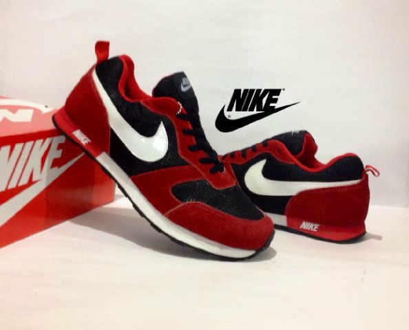 Jual Sepatu Sport, Running Shoes, Casual Branded dan Handmade Muraaah Meriaah...