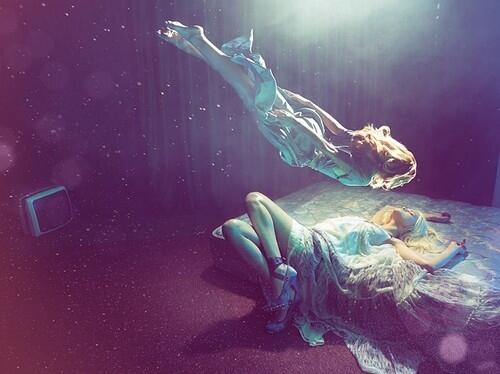 Lucid Dreaming menggunakan metode Ganzfeld experiment